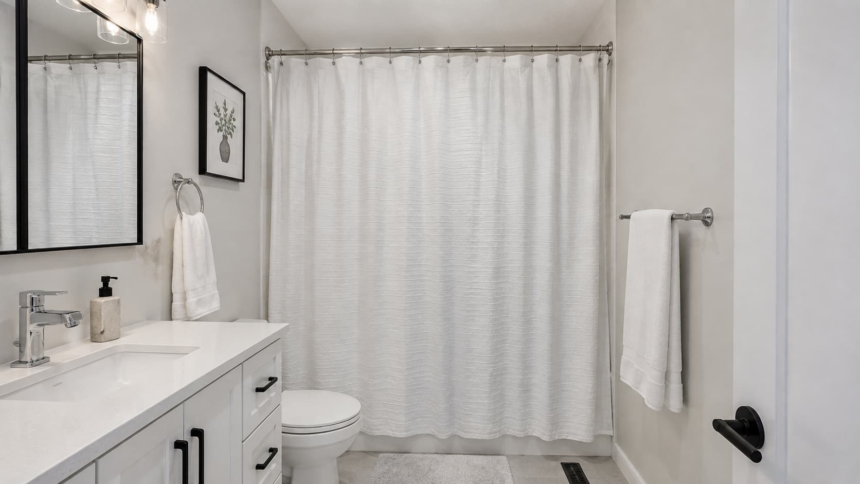 A clean bathroom after having been cleaned with house cleaning services
